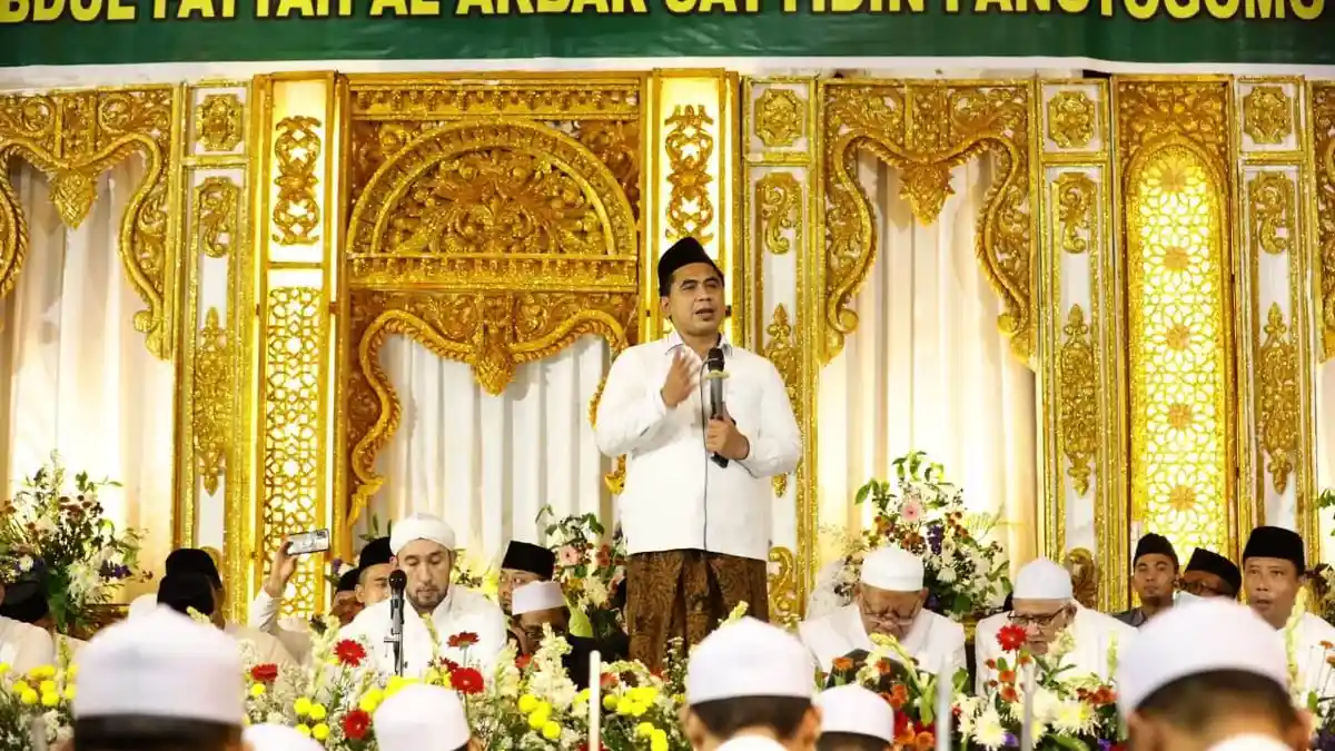 Hadiri Haul ke-520 Raden Fattah, Gus Yasin: Harap Waspada Bencana, Curah Hujan Masih Tinggi