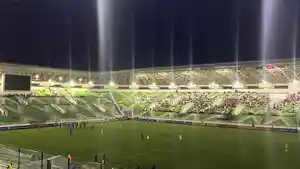 Suasana-Stadion-Utama-Sumatra-Utara-ketika-lampu-tiba-tiba-padam_.jpg