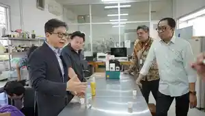 NDUSTRI-MAKANAN-MINUMAN-Wakil-Menteri-Perindustrian-Faisol-Riza.jpg