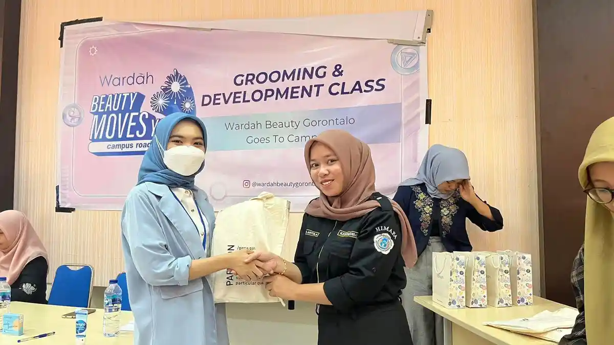 Wardah Beauty Moves Youth Goes to Campus UNG: Edukasi Mahasiswa Cara Pilih Skin Care