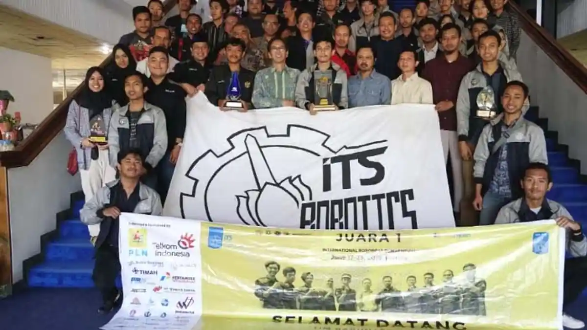Tim Robotika ITS Juara Kompetisi Robot di AS, ini Pesan Rektor Prof Mohammad Ashari saat Penyambutan