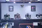 Aulia-Rachman-Ultimatum-Pengusaha-Papan-Reklame.jpg
