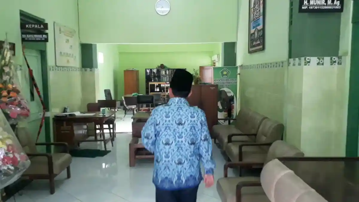 Pasca OTT KPK, Pegawai Kemenag Gresik Gelar Doa Bersama Dalam Upacara