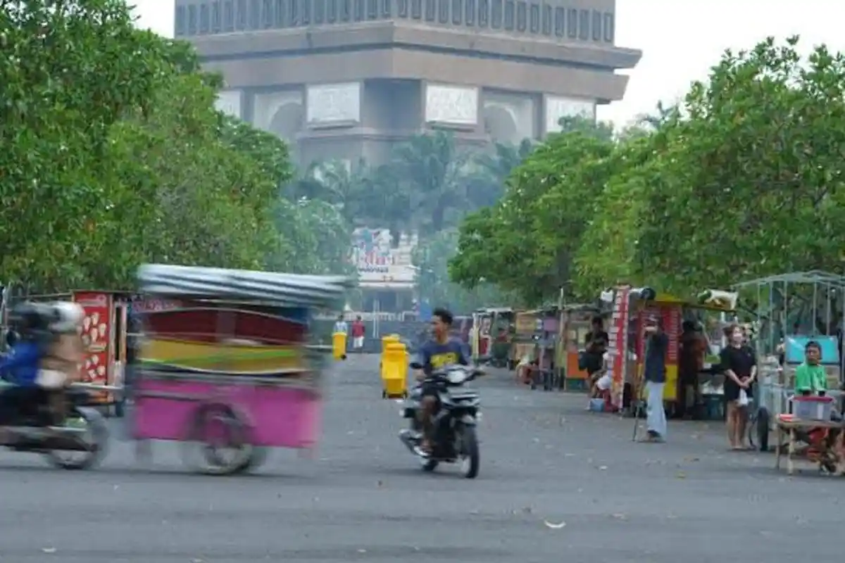 Bangkitkan Ekonomi Kawasan Simpang Lima Gumul, Pemkab Kediri Kebut Pembangunan Sentra PKL