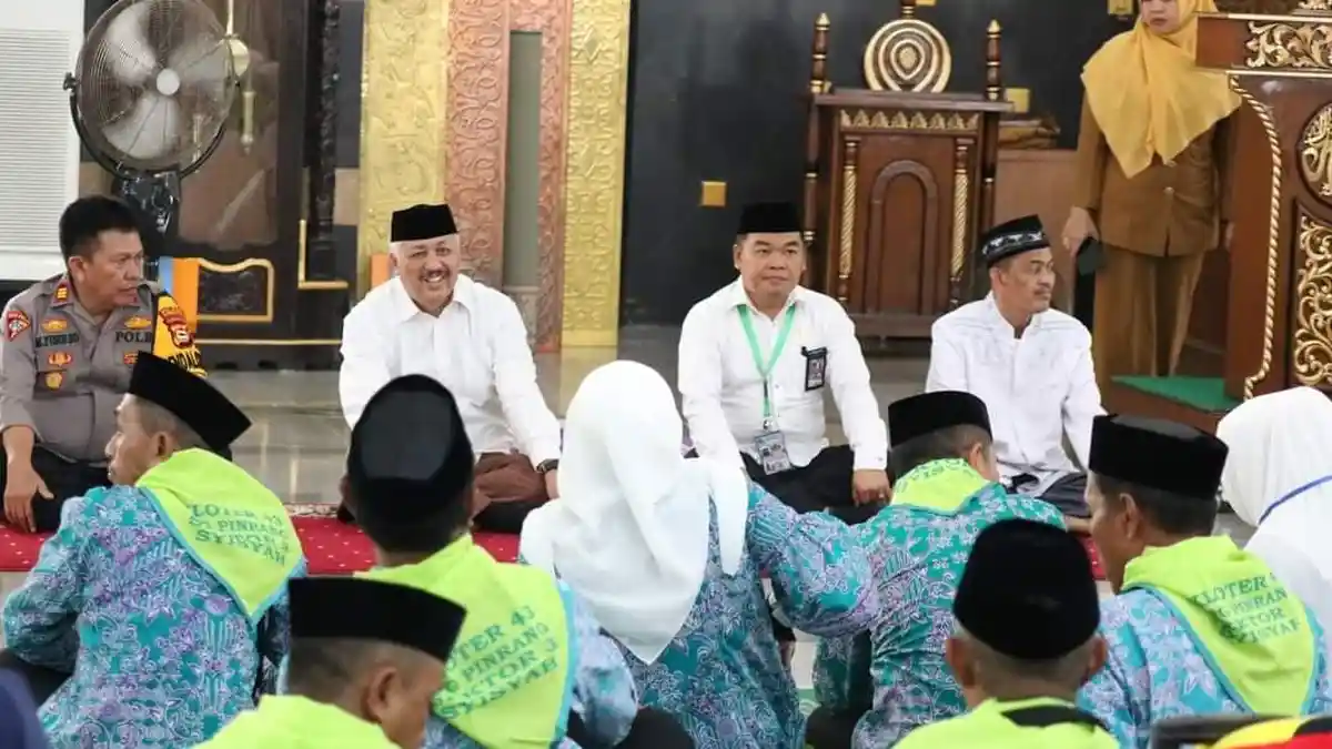 Puluhan JCH Pinrang Kloter 43 Berangkat ke Asrama Haji Sudiang Makassar
