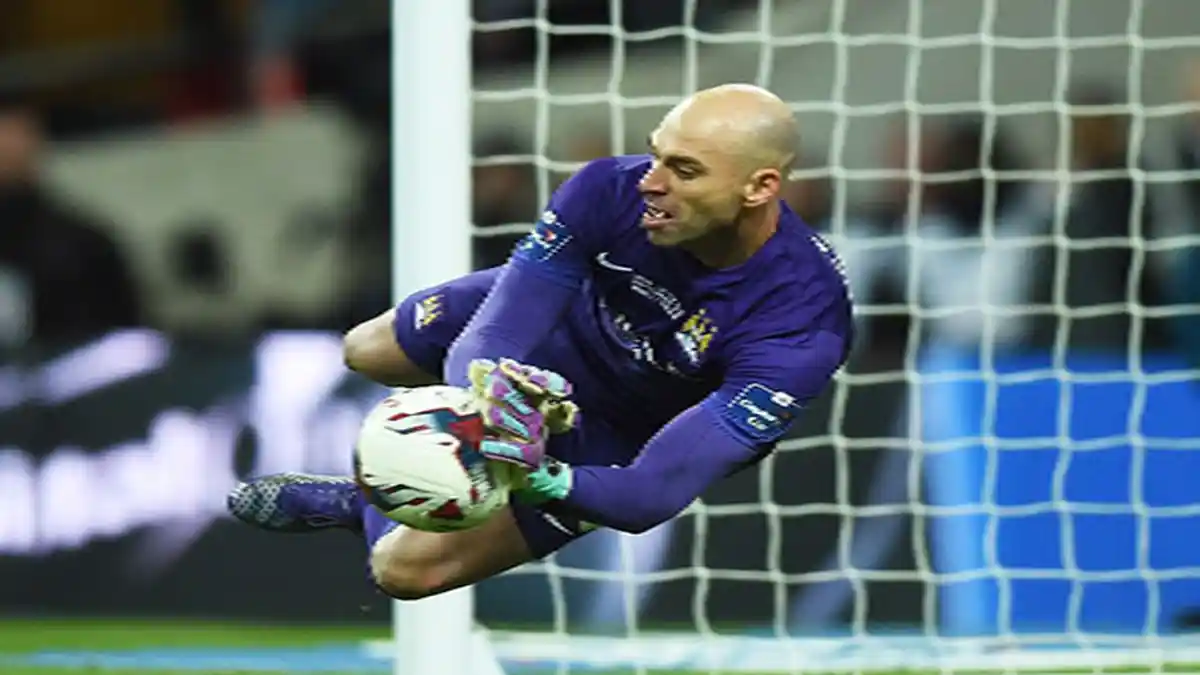 Willy Caballero Berpeluang Menggeser Claudio Bravo