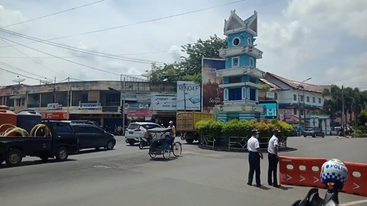 Uji Coba One Way di Jalan Mayor Ruslan Lahat, Pengendara Masih Banyak yang Bingung