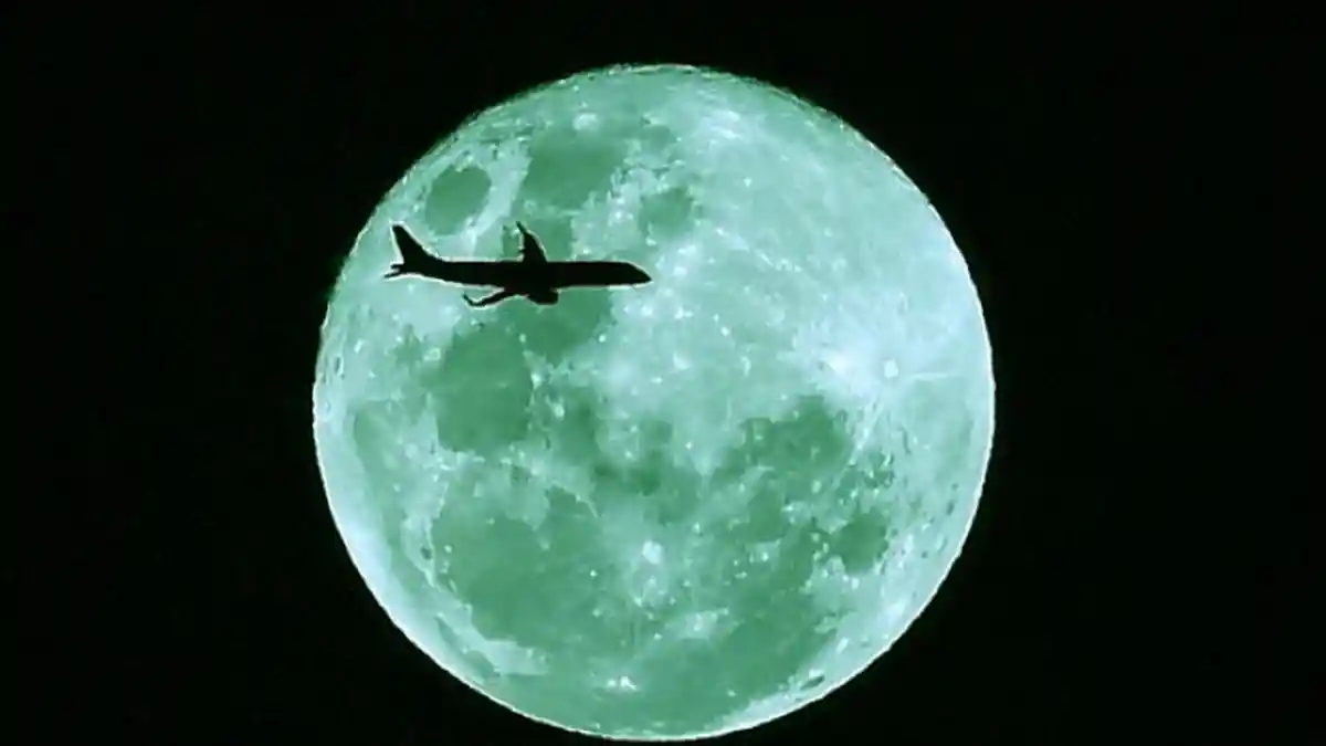 Heboh Green Moon di Medsos, Ini Fakta dan Hoax Seputar Perubahan Warna Bulan