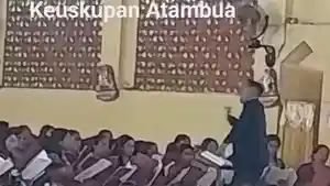Paduan-Suara-Paroki-Manufui.jpg