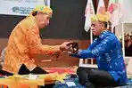 Dapat-Gelar-Tomaoge-Tomanasa-Anwar-Hafid-Budaya-Kaili-Jadi-Fondasi-Membangun-Sulteng.jpg