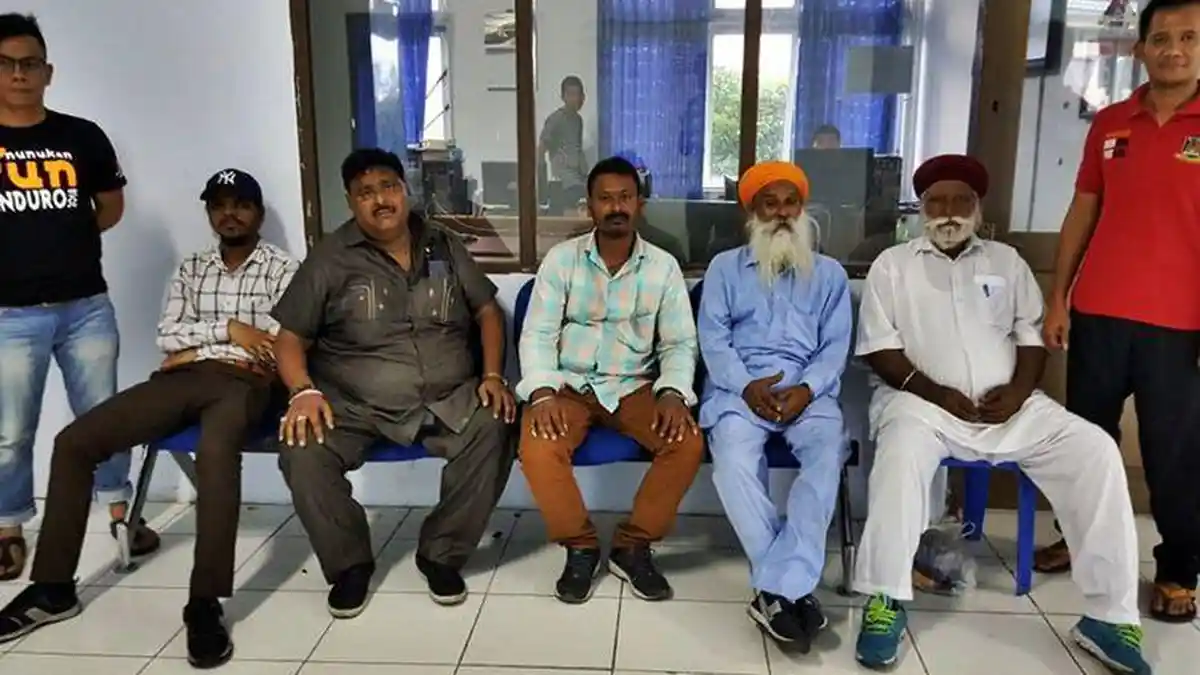 Mengemis ke Warung, Lima Turis Asal India di Nunukan Diamankan Petugas Imigrasi