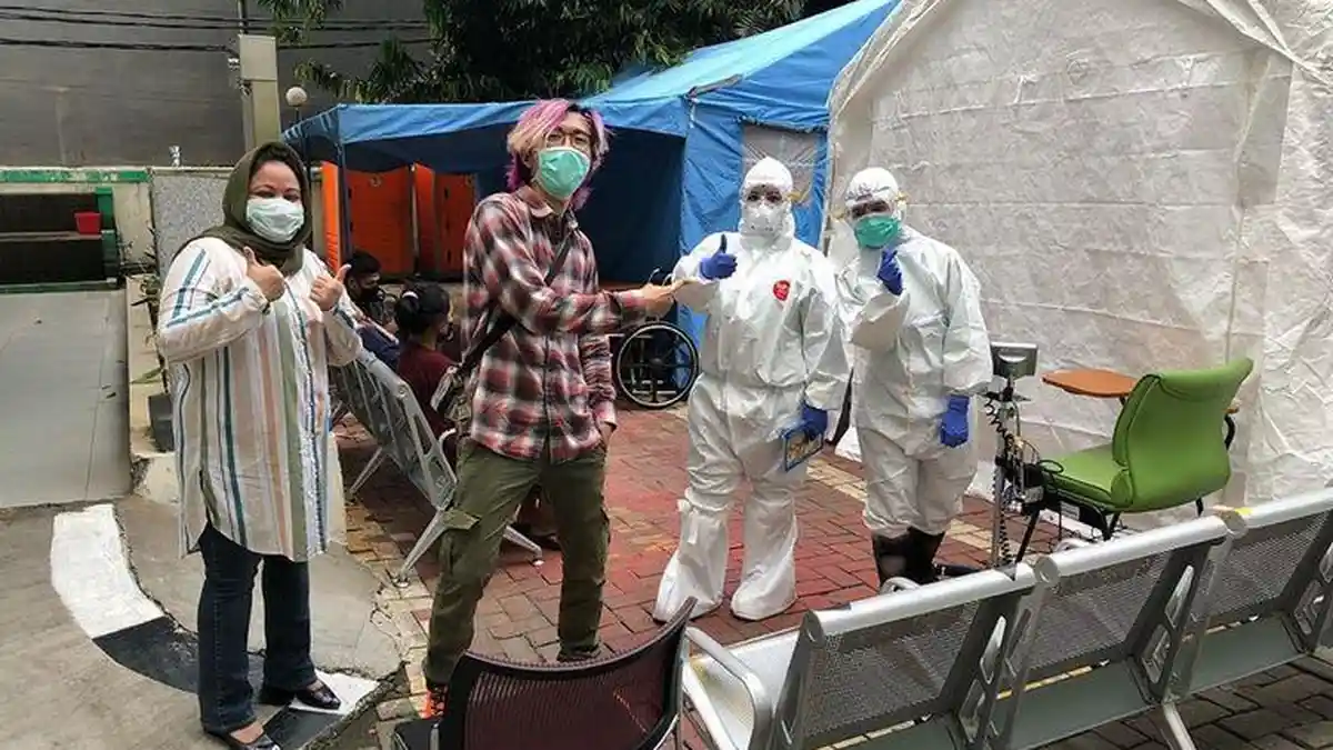 Dokter Tirta Singgung Rokok dan Corona, Ucap Terima Kasih ke Jokowi dan Sandiaga Uno