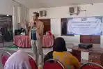 UMKM Desa Tarik Sidoarjo Antusias Belajar WhatsApp Business untuk Tingkatkan Omzet Usaha