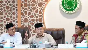 Kepala-Staf-Kepresidenan-KSP-Dudung-Abdurachman-menyambangi-Kantor-MUI-Menteng.jpg