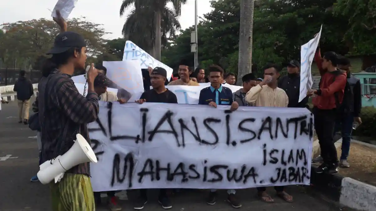 Minta Penindakan Terhadap Ex Anggota HTI, Aliansi Santri dan Mahasiswa Gelar Aksi