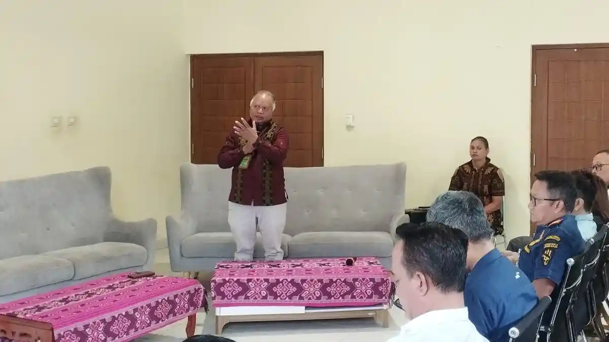 Ayo ke Kerora, Wisatawan Bisa Lepas anak Penyu yang Baru Menetas, BTNK Buka Jalur Treking