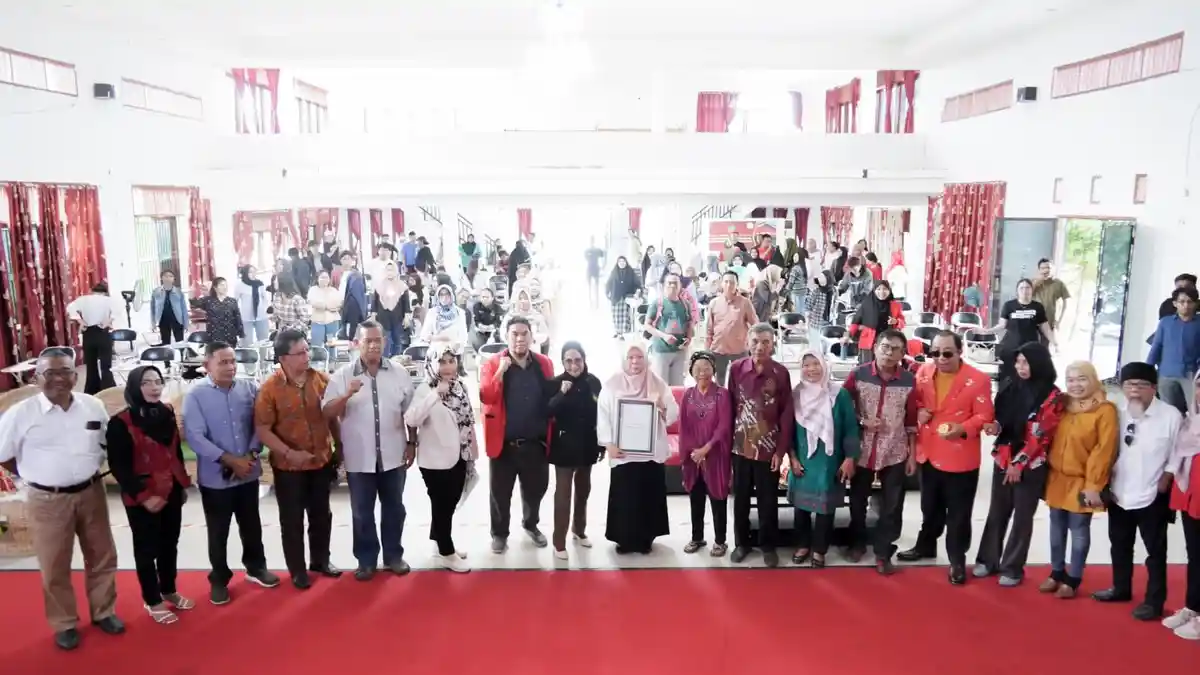 Siapkan Program Visioner, Reny Lamadjido Bangkitkan Optimisme Mahasiswa Tatap Indonesia Emas 2045
