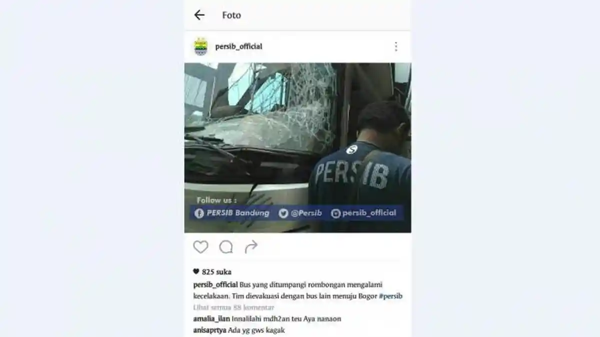 Bus Pengangkut Skuat Persib Bandung Kecelakaan