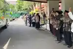 pemberangkatan-calon-jamaah-haji-kabupaten-kediri-hari-ini.jpg