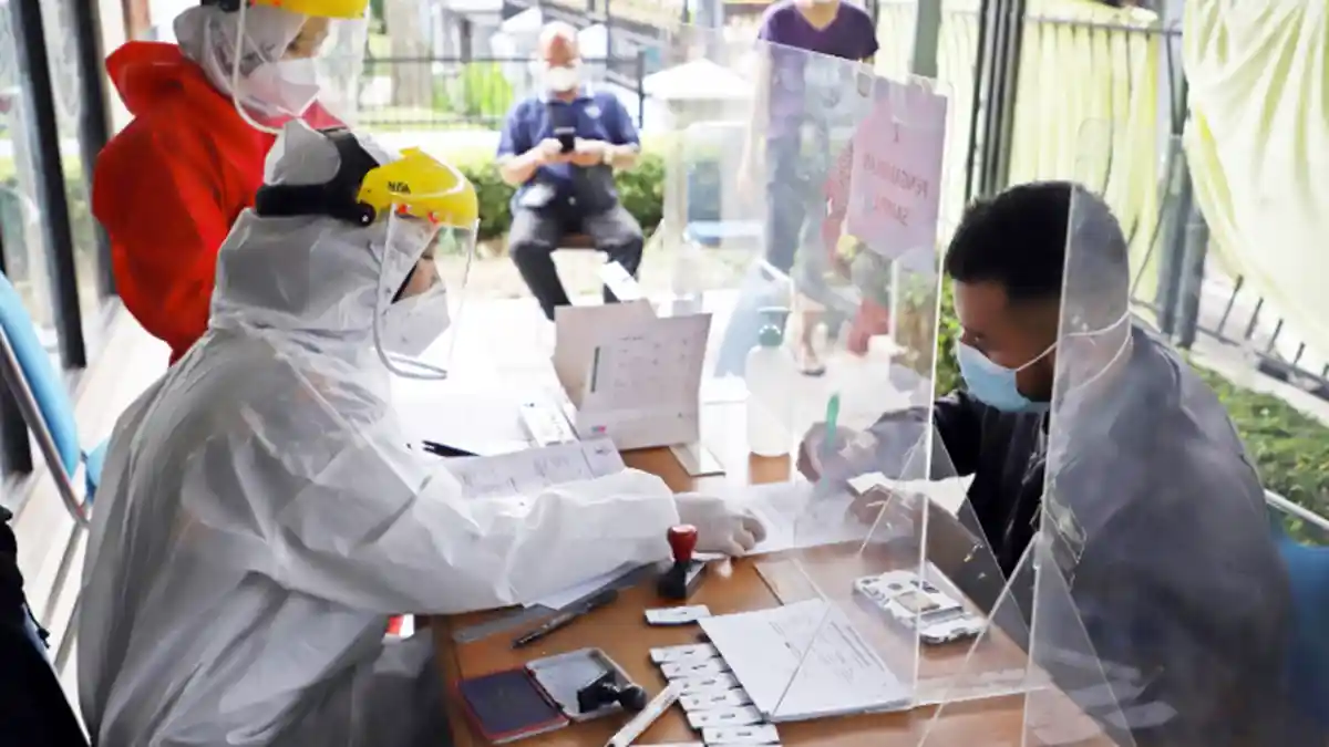 Harga Rapid Test Antigen Turun, Tarif Tertinggi di Jawa-Bali Jadi Rp99 Ribu