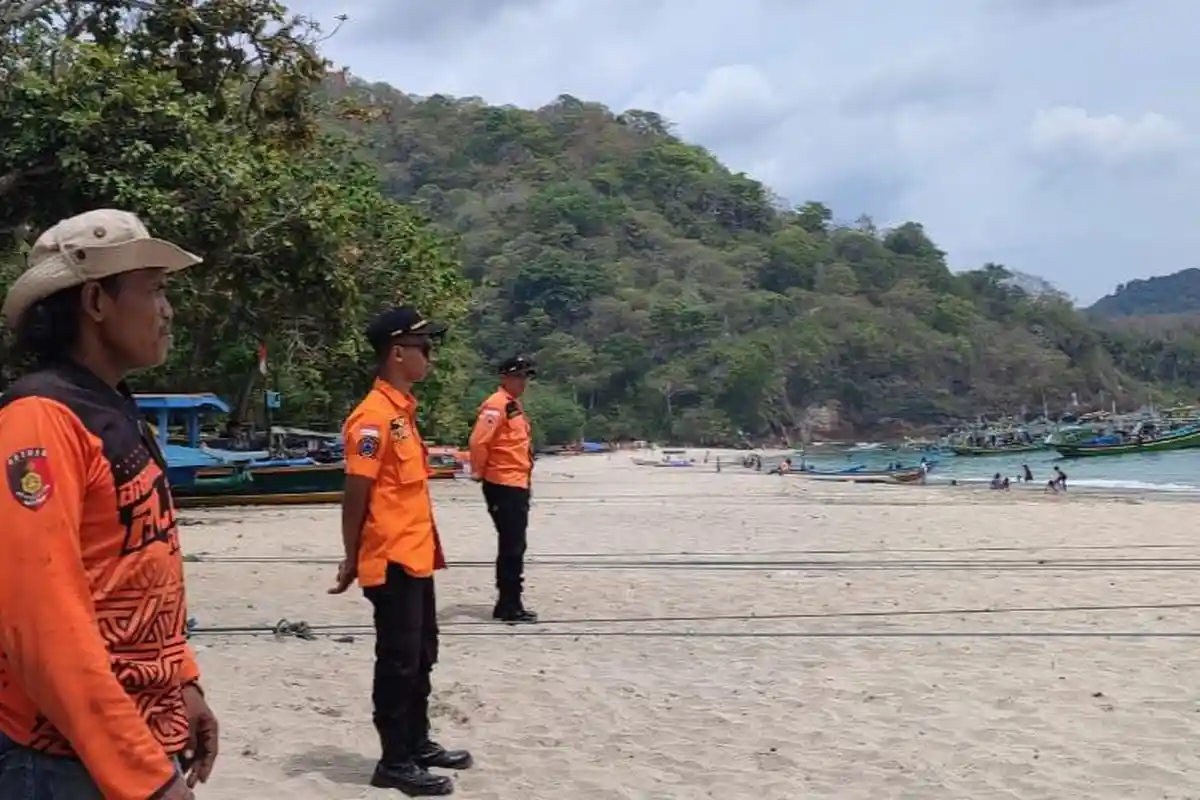 Selama Libur Nataru, BPBD Jember Imbauan Wisatawan Tidak Mandi di Pantai Selatan
