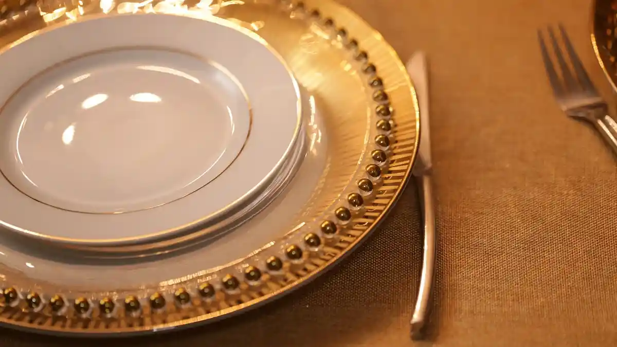 Arti Mimpi Piring, Pertanda Ada Seorang yang Mengagumimu