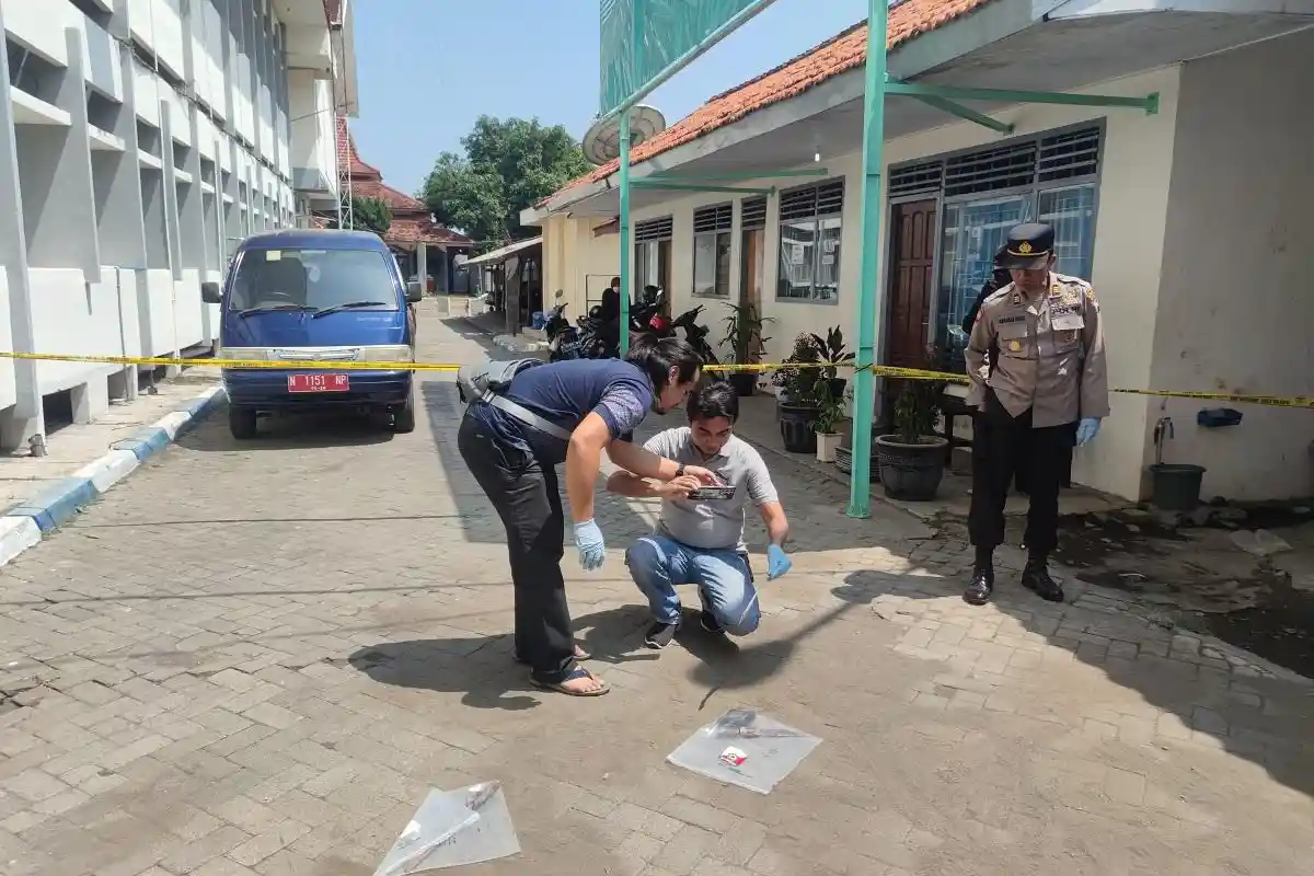 Pegawai PDAM Tusuk Rekan Kerja Hingga Tewas karena Selingkuh dengan Istrinya