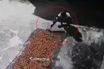 pencuri.jpg