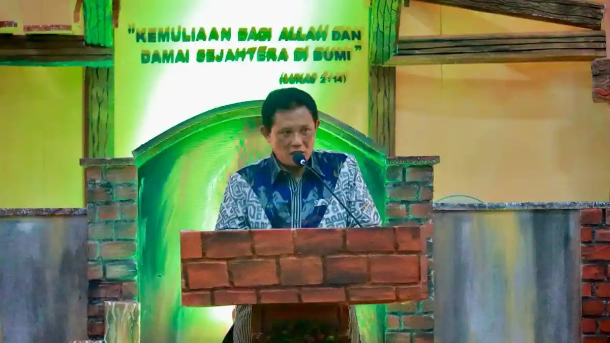 Hadiri Perayaan Natal di GKJ Gumulan, Wabup Yoga Hardaya: Mari Ciptakan Kedamaian dan Toleransi