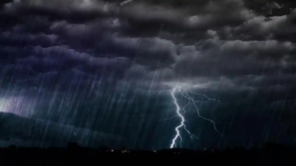Reportedly Missing, Karimun Fisherman Found Dead Floating, Struck by Lightning