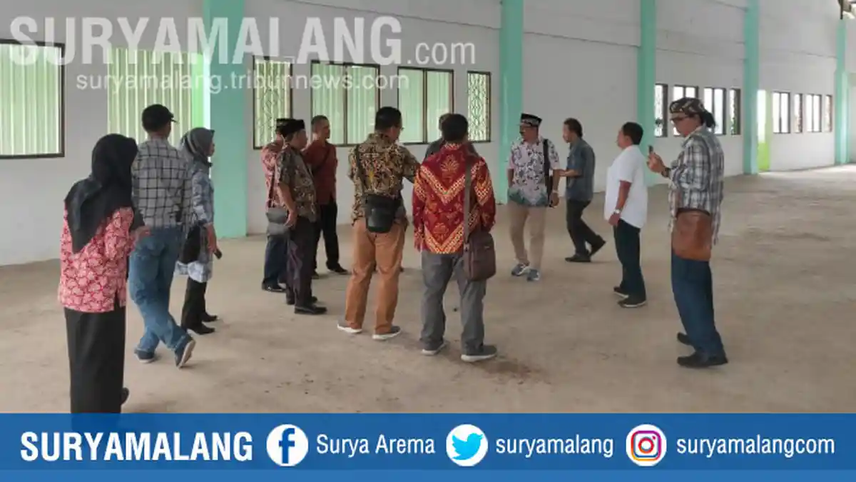 Sidak ke Pasar Comboran, Anggota DPRD Kota Malang Minta Diskoperindag Benahi Pengelolaan Pasar