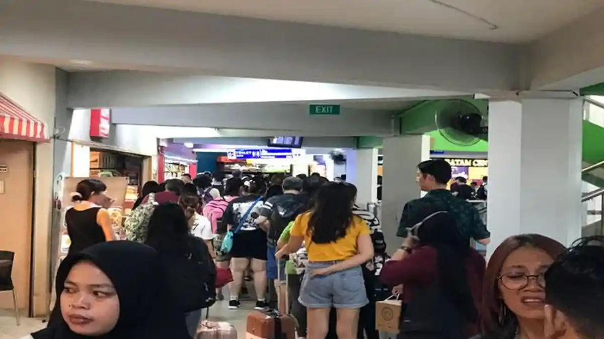Viral Dugaan Pungli Turis Asing di Pelabuhan Batam Center, Kepala Imigrasi Minta Maaf