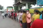 Lembaga ACT Membagi Makanan Gratis ke Masyarakat