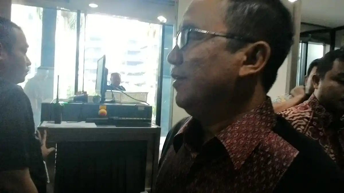 Kembali Diperiksa KPK Terkait Suap, Ketua DPRD Banten Hormati Proses Hukum