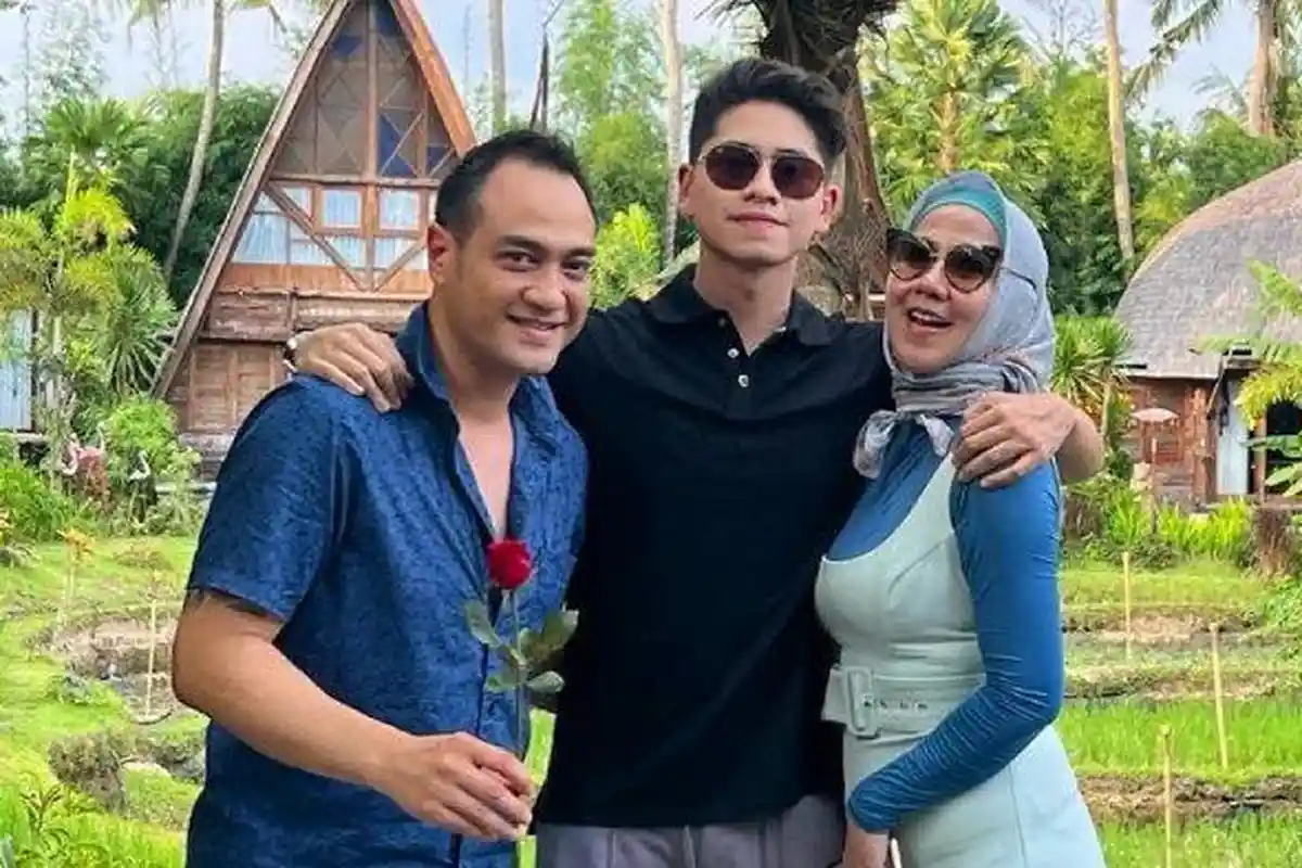 Perubahan Sikap Venna Melinda Jelang Dinikahi Ferry Irawan Diungkap Athalla Naufal: Mama Bak Remaja