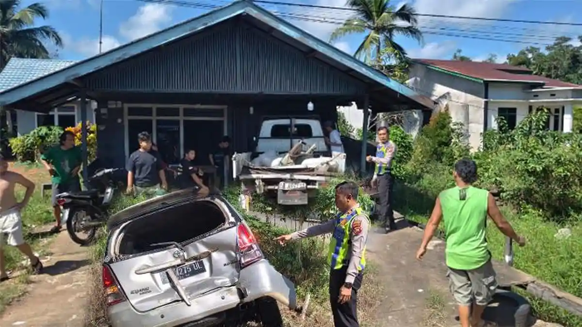 Kecelakaan Sungai Ambawang Hari Ini! 5 Kendaraan Kecelakaan Beruntun Lengkap Identitas Sopir