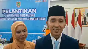 Kabiro-Umum-Pemprov-Kalteng-Rangga-Lesmana-dan-istri.jpg