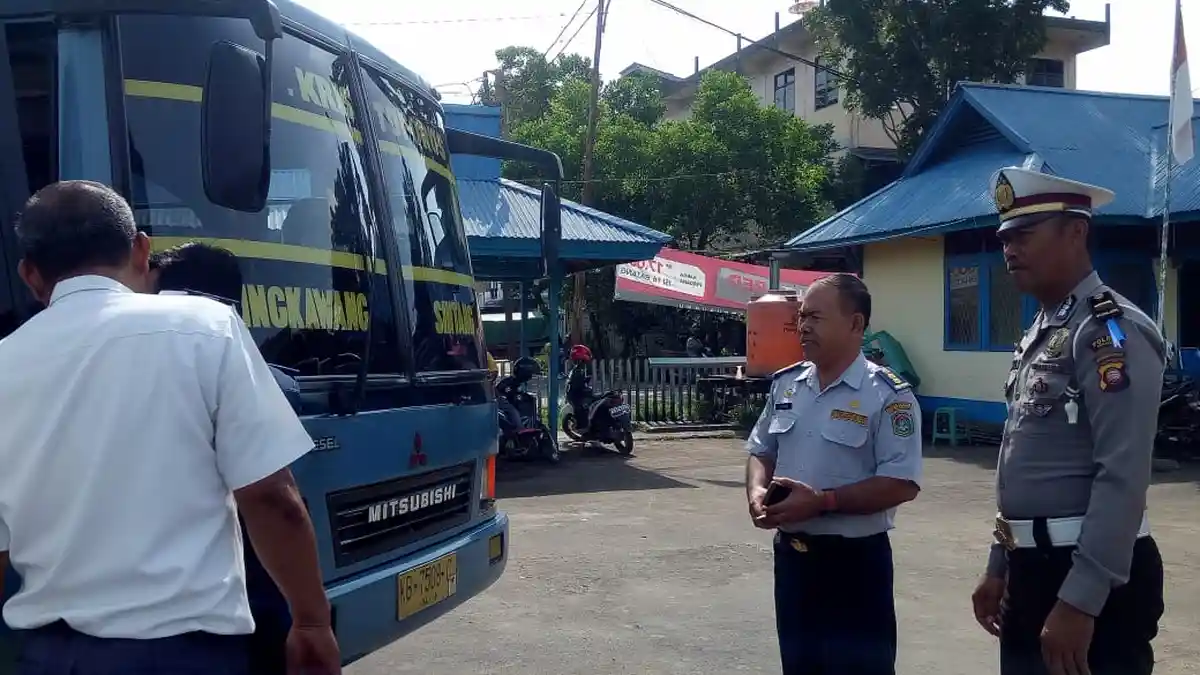 Lima Tempat Booking Tiket Bus di Kapuas Hulu   