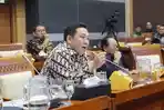 anggota-dpr-ri-dari-fraksi-pdip-charles-honorishkll.jpg