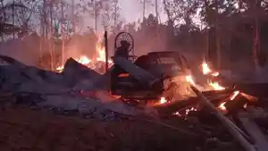 Kebakaran-bangunan-usaha-Serkel-di-Desa-Panji-Anom.jpg