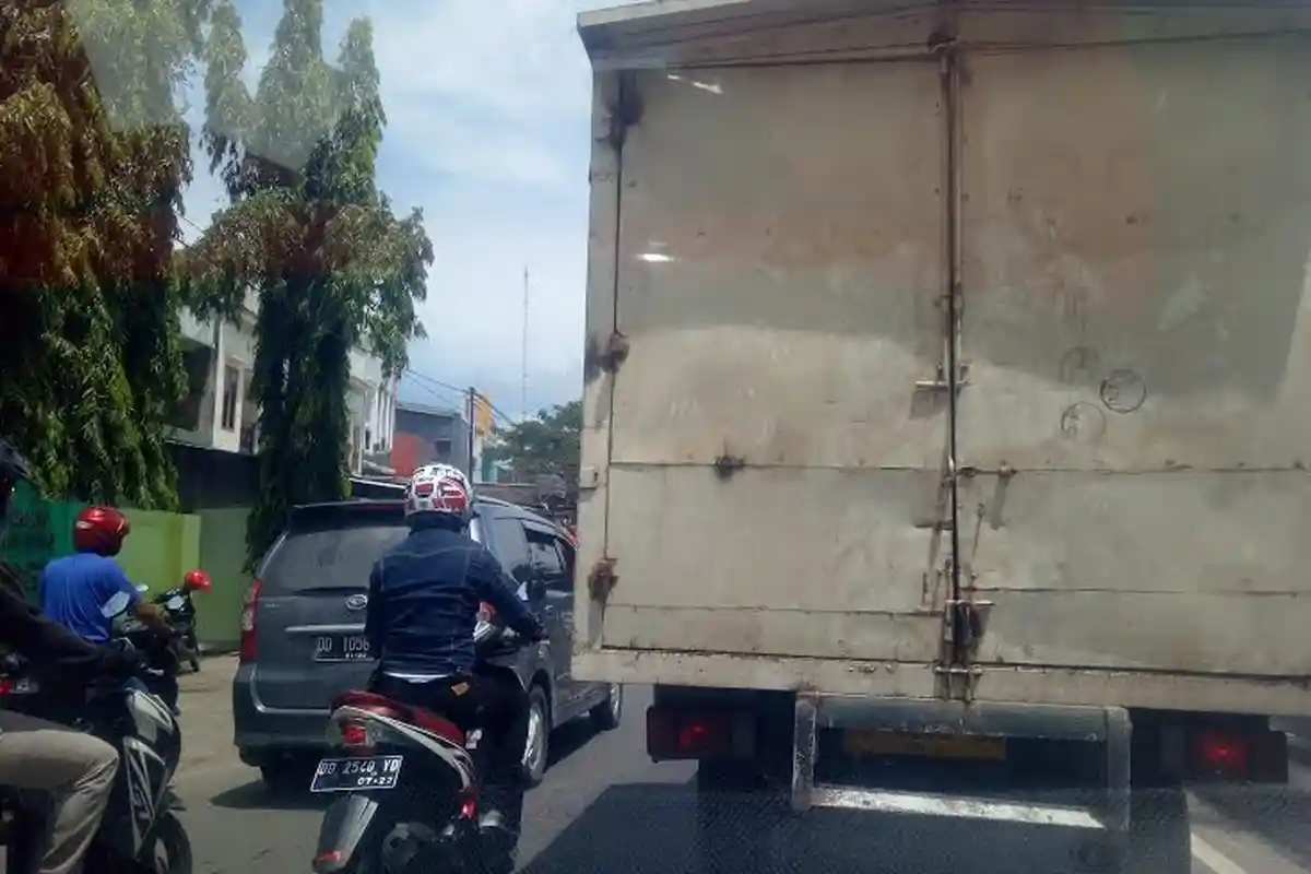 Macet di Depan Al Ishlah Maros, Ini Penyebabnya