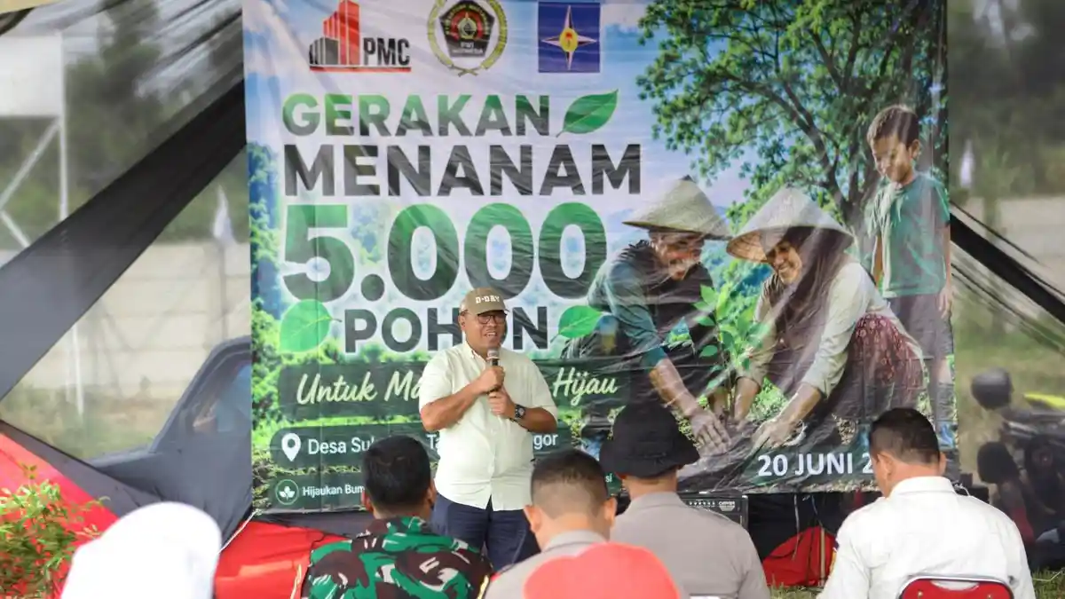 PT PMC Kerahkan Mahasiswa dan PWI, Tanam 5.000 Pohon di Tamansari Bogor