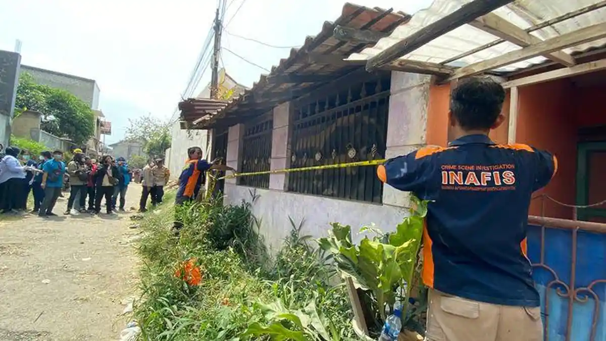 Olah TKP di Lokasi Penemuan Kerangka Ibu dan Anak Asal KBB, Polisi Amankan Sejumlah Barang Bukti