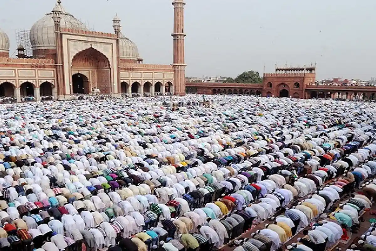 6 Sunnah yang Bisa Diamalkan Sebelum Berangkat Sholat Idul Adha, Nabi Muhammad SAW Juga Lakukan Ini