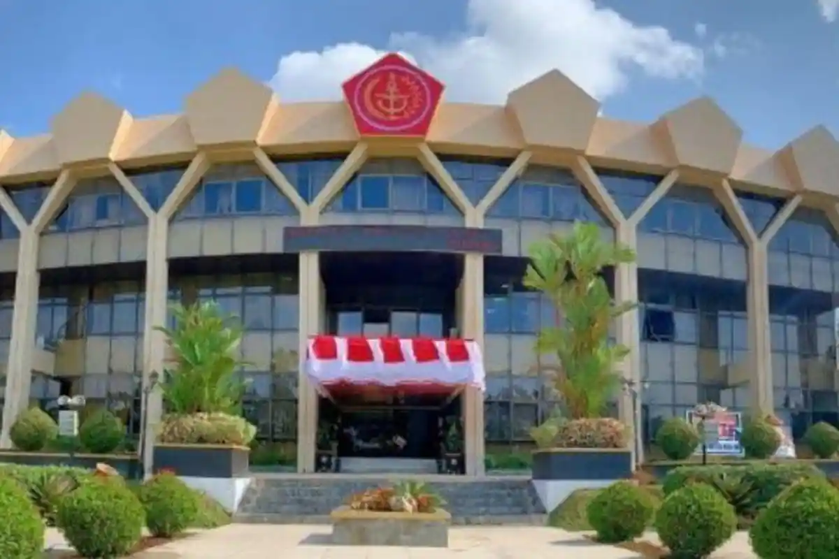 Kantor Pemkot Magelang Kembali Dipasang Atribut TNI, Pelayanan Masyarakat Tetap Berjalan Normal