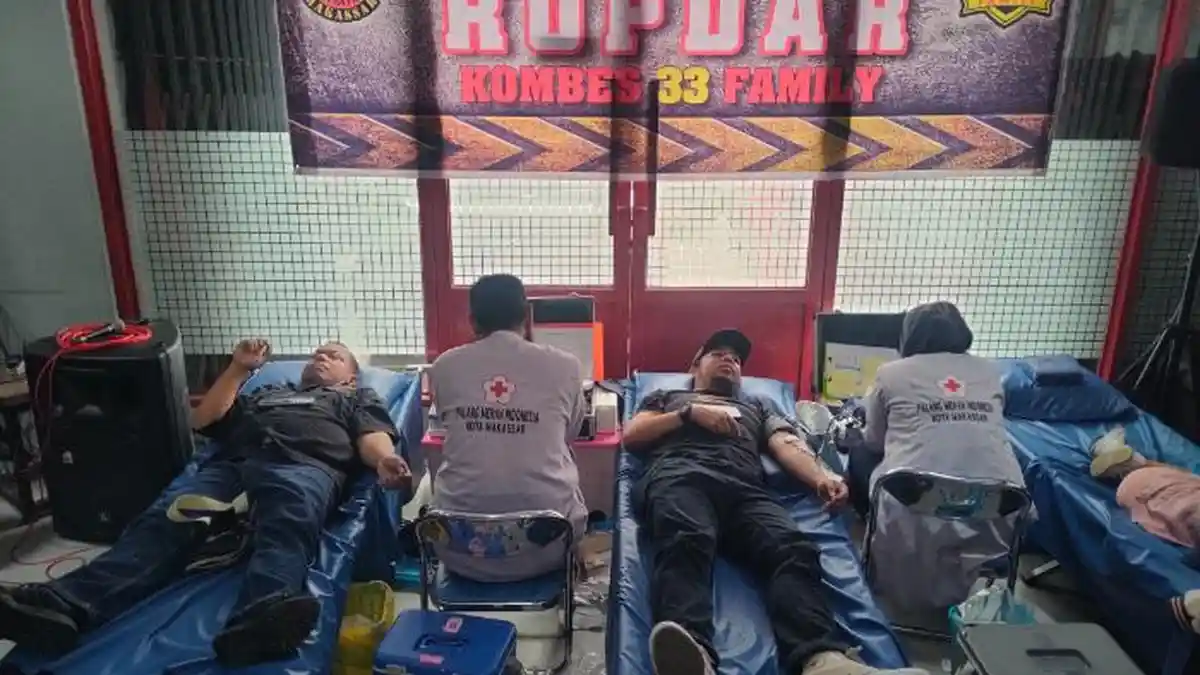 Kombes 33 Family Galang Aksi Sosial Donor Darah di Makassar