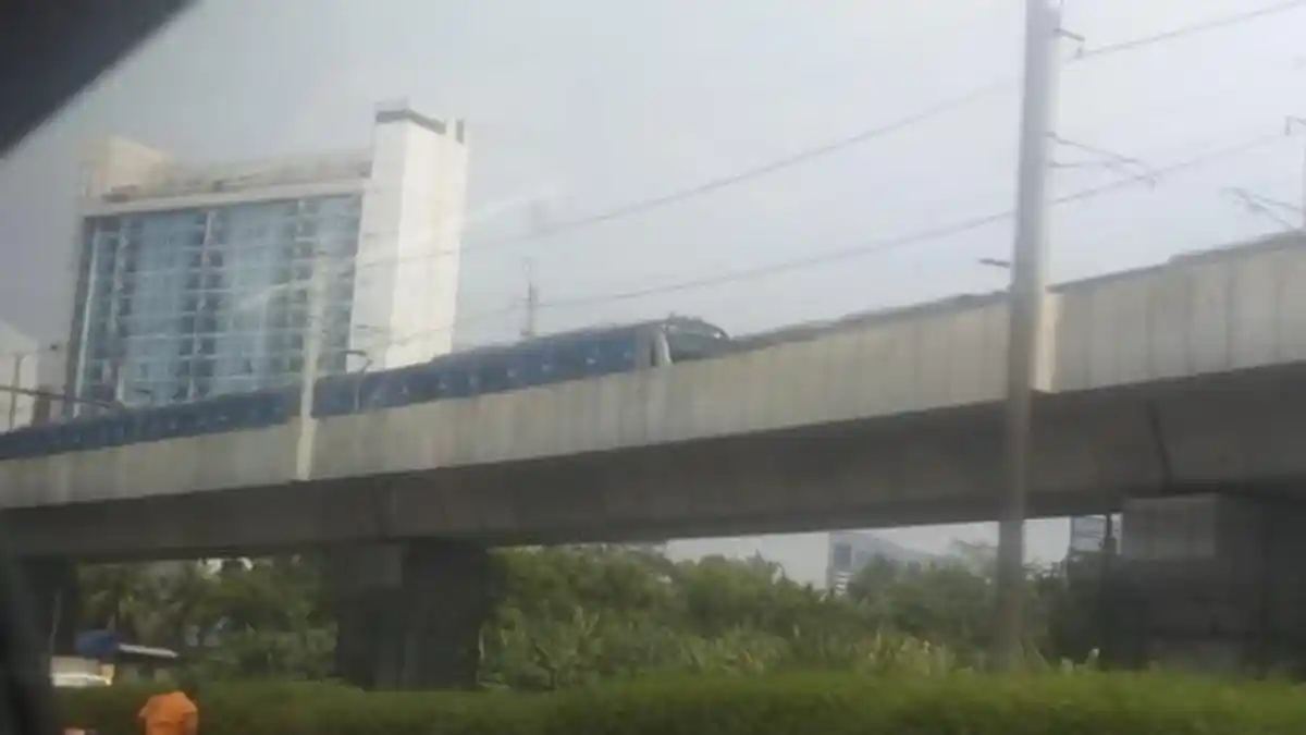 Waduh, Kereta MRT Jakarta Mogok di Jalur Layang Jakarta Selatan Siang Ini