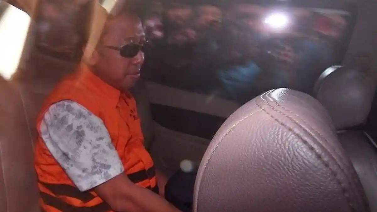 Mantan Ketum PPP 'Bernyanyi': Rommy Seret Khofifah dan Kiai