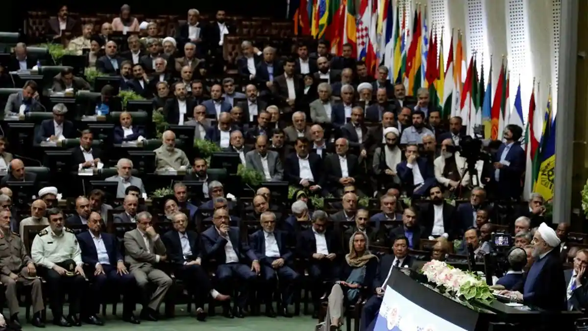 24 Anggota DPR Iran Positif Covid-19, Presiden Rouhani Bilang Virus Ini Ada Sampai Maret 2021
