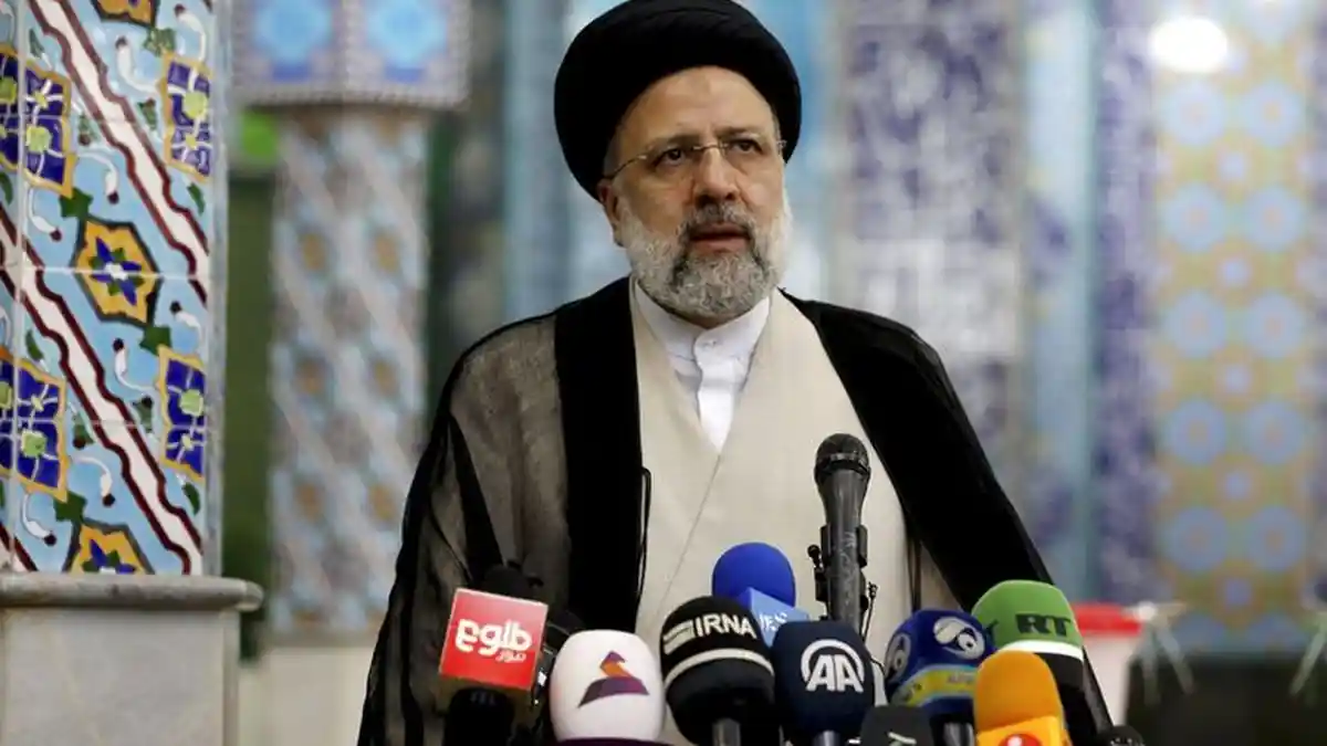 Presiden Iran Ebrahim Raisi Dilaporakan Meninggal Dunia dalam Kecelakaan Helikopter